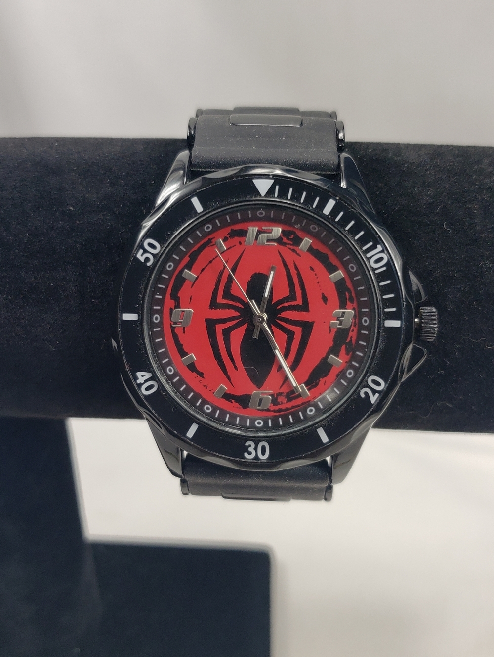 Spiderman Marvel Watch Men 44mm Spider Black Red New Battery